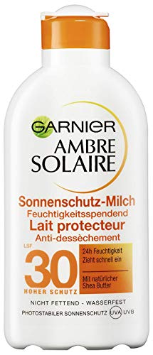 Garnier Ambre Solaire Sonnenschutz-Milch, LSF 30, feuchtigkeitsspendende Sonnencreme mit Shea Butter...